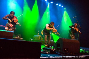 colour three fiddlers