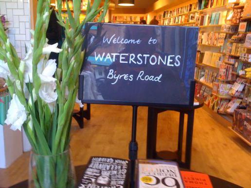 waterstones_byres_road_thumb__jpg_58d157ef8d3c3fe39729952ca537b4a4