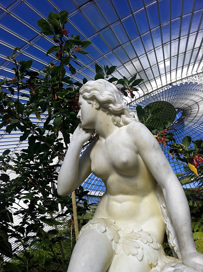statue kibble palace